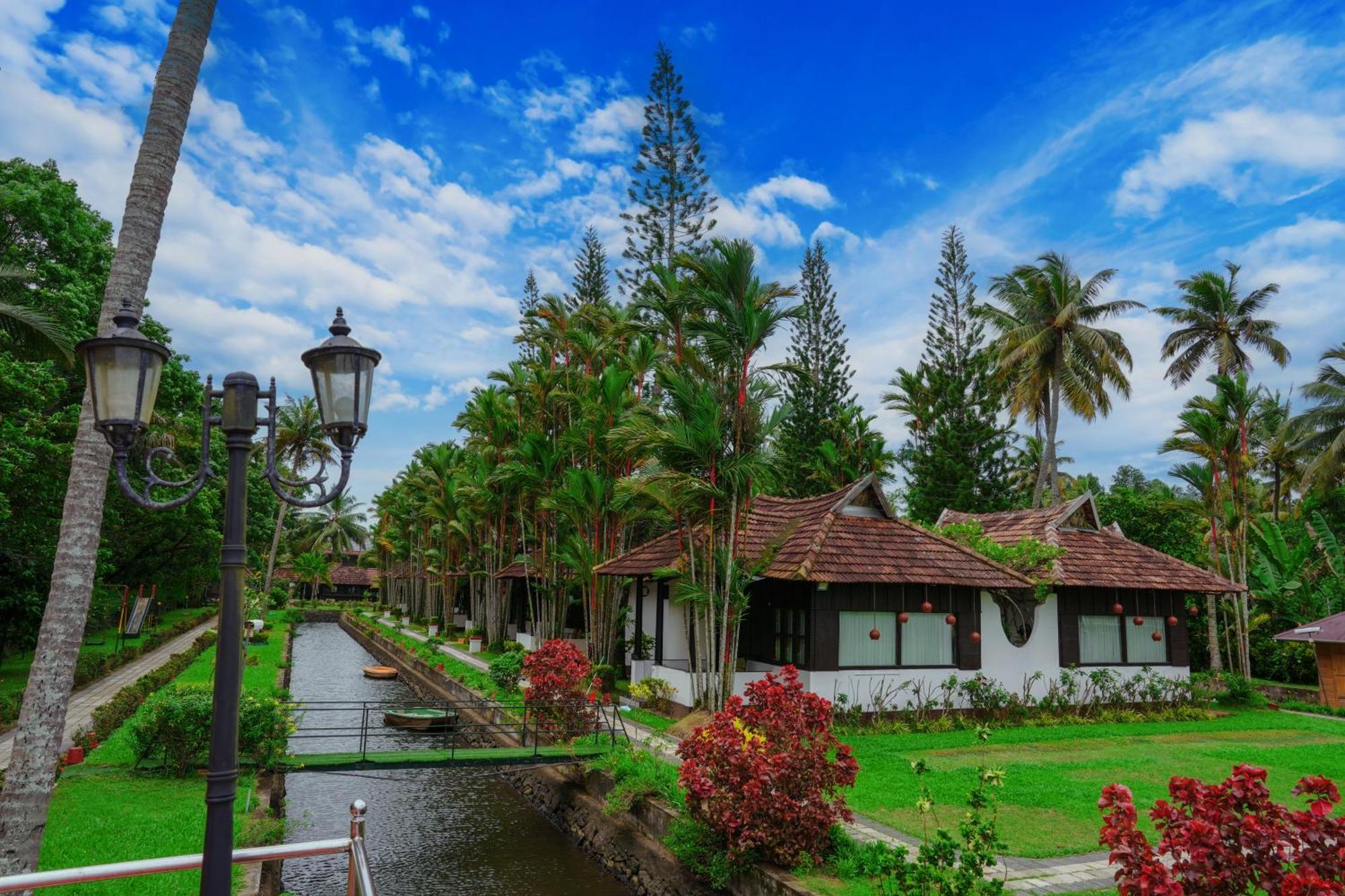 Paradise Resort Kumarakom Exterior foto